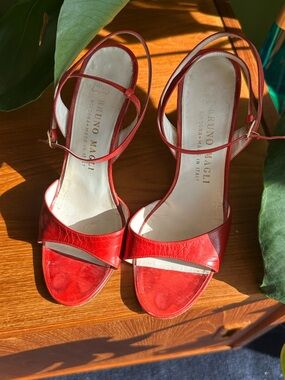 Bruno Magli Red Leather Open-Toe Slingback High Heeled Sandals made in Italy